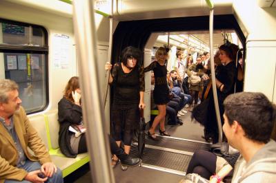 Metrovalencia oferix este dimarts servei nocturn amb motiu de la nit de Halloween i vespra de Tots Sants